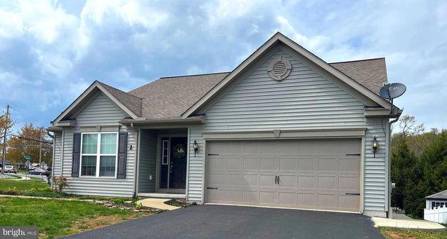2 Rollingview Lane DENVER, PA House Sold - Photo 1 of 62. Opens carousel modal