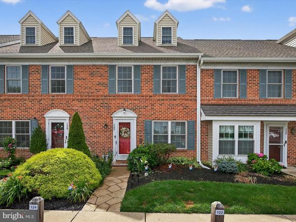 122 Delancy Place