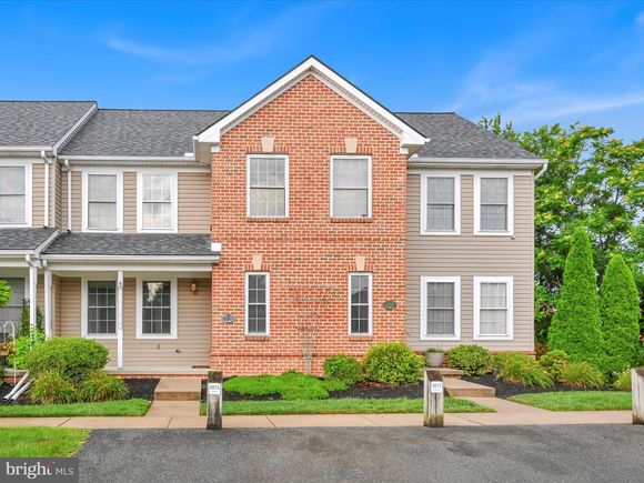 4015 Bradford Circle