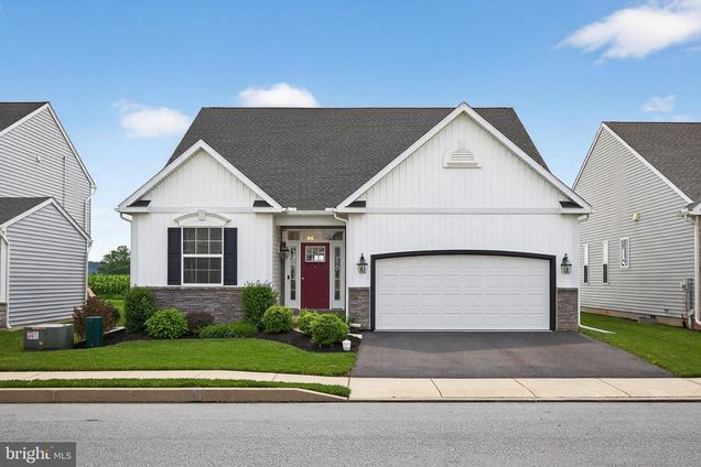 504 Jared Way NEW HOLLAND, PA House Active - Photo 1 of 33. Opens carousel modal