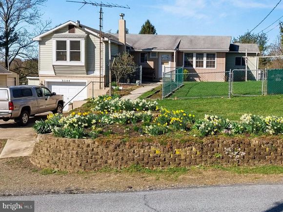 5144 Cider Press Road SCHNECKSVILLE, PA House Active - Photo 1 of 38. Opens carousel modal