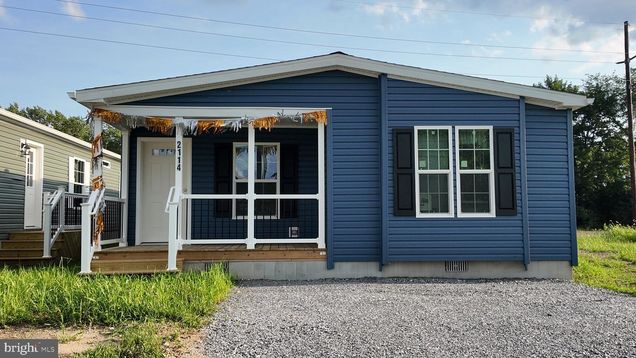 2118 Scull Street LEBANON, PA House Active - Photo 1 of 11. Opens carousel modal