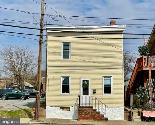 1017 W High Street POTTSTOWN, PA House Sold - Photo 1 of 20. Opens carousel modal
