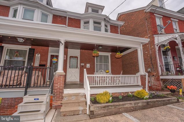 917 Queen Street