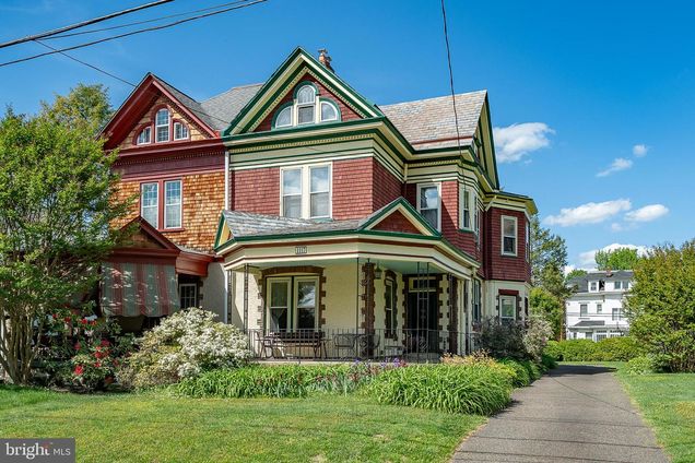 1117 Stratford Avenue ELKINS PARK, PA Townhouse Sold - Photo 1 of 71. Opens carousel modal
