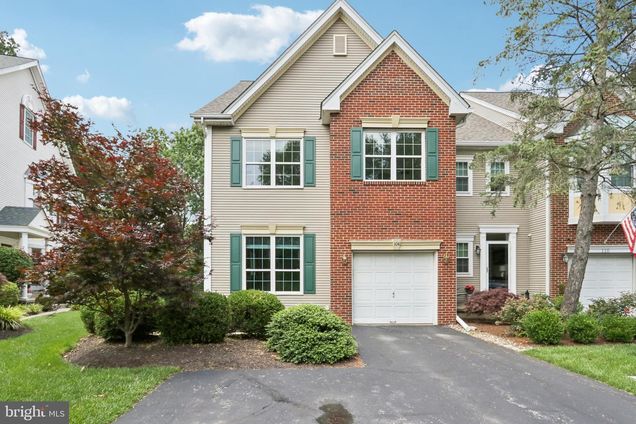 108 Lemonton Way WAYNE, PA Townhouse Sold - Photo 1 of 74. Opens carousel modal