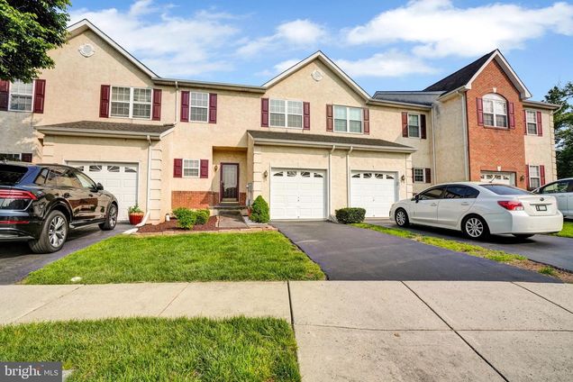 3928 Palmer Court COLLEGEVILLE, PA Townhouse Active - Photo 1 of 40. Opens carousel modal