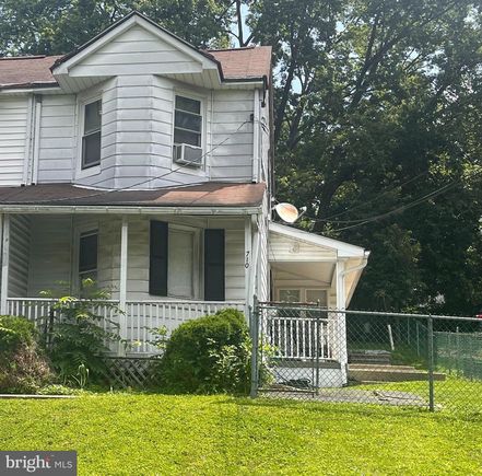 710 Manatawny Street POTTSTOWN, PA Townhouse Active - Photo 1 of 6. Opens carousel modal