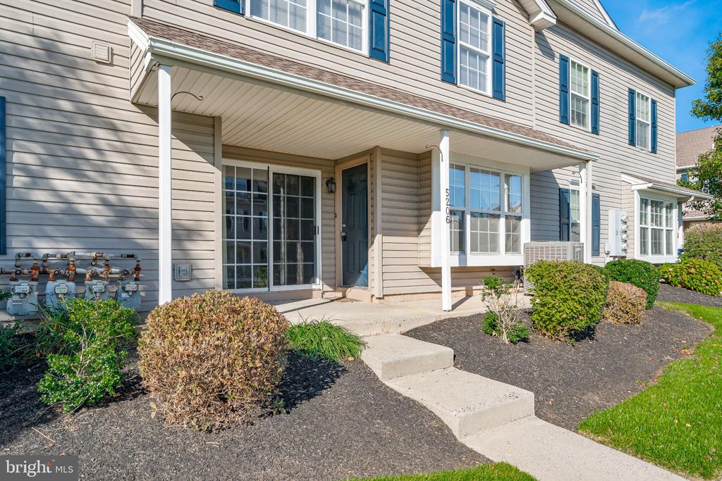 5206 Drawbridge Ct, ROYERSFORD, PA 19468 | MLS# PAMC2198476