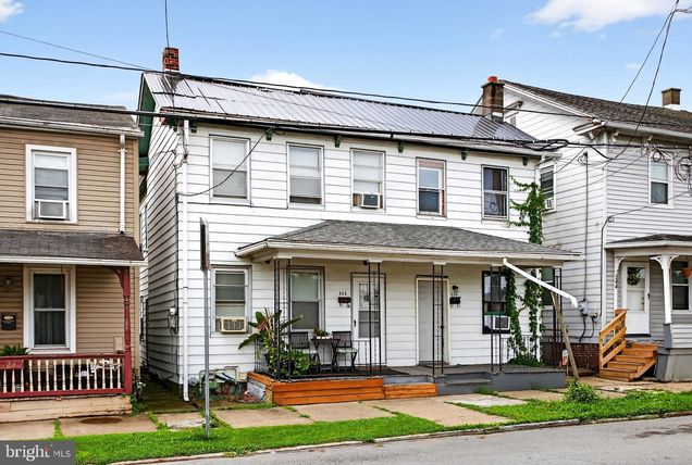 550 Front Street