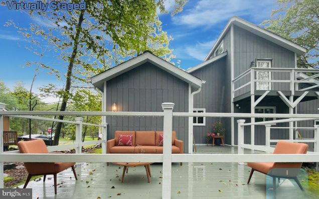 1225 Country Place Drive