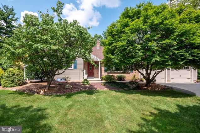3655 Hickory Hill Road BETHLEHEM, PA House Active - Photo 1 of 37. Opens carousel modal