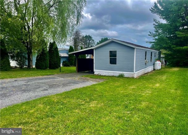 77 Derose Street WALNUTPORT, PA House Active - Photo 1 of 10. Opens carousel modal