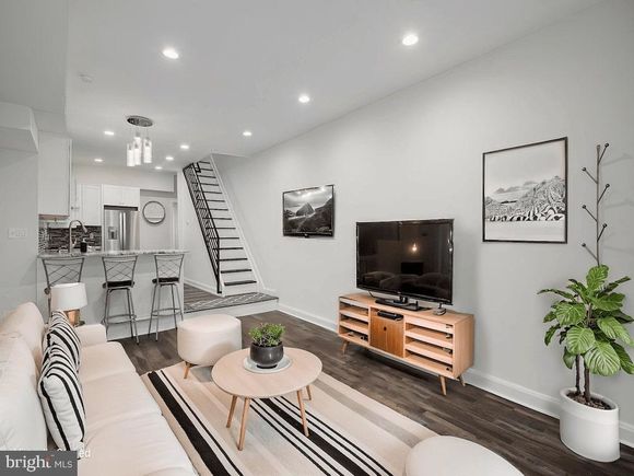 1020 S 6th Street PHILADELPHIA, PA Townhouse Sold - Photo 1 of 26. Opens carousel modal