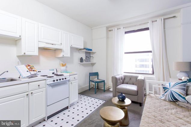 1229 Chestnut Street Unit 906 PHILADELPHIA, PA Apartment Active - Photo 1 of 17. Opens carousel modal