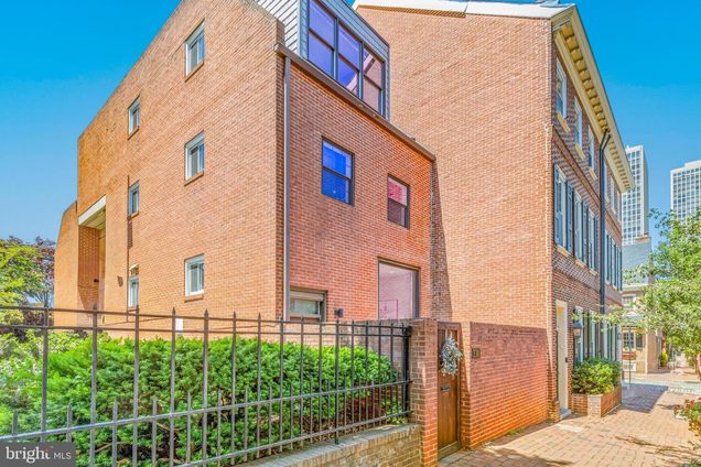 338 S 2nd Street PHILADELPHIA, PA Townhouse Sold - Photo 1 of 39. Opens carousel modal