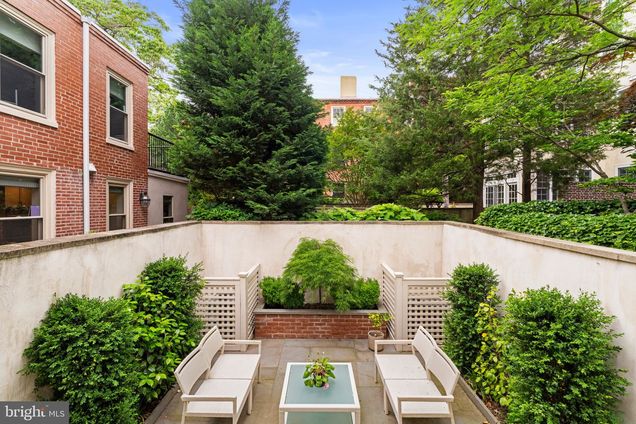309 Spruce Street PHILADELPHIA, PA Townhouse Sold - Photo 1 of 57. Opens carousel modal