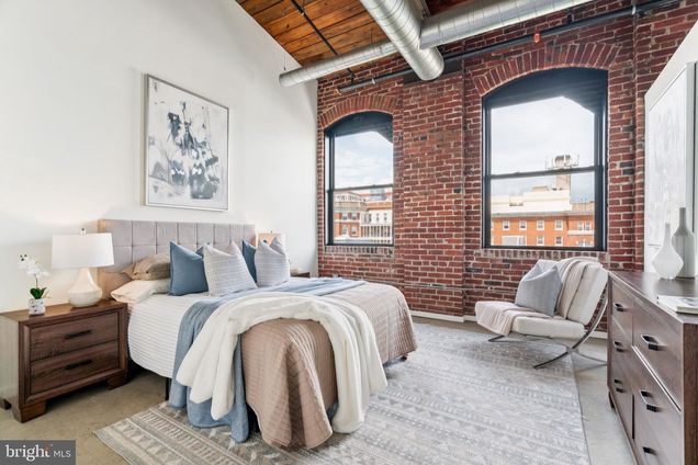 1714 Memphis Street Unit 402