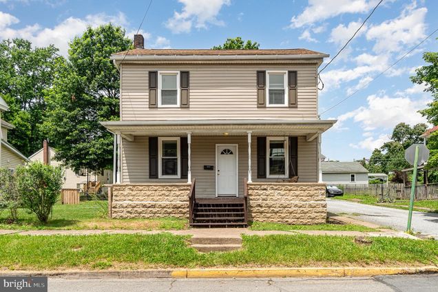 615 N High Street