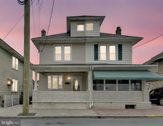 34 N Crescent Street TREMONT, PA Townhouse Sold - Photo 1 of 34. Opens carousel modal