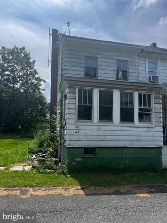 412 6th Street PORT CARBON, PA Townhouse Active - Photo 1 of 11. Opens carousel modal