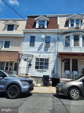 8 S 19th Street POTTSVILLE, PA Townhouse Active - Photo 1 of 9. Opens carousel modal