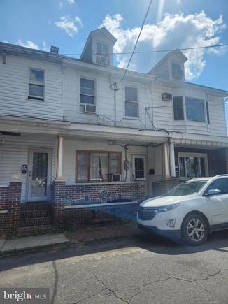 13 Lewis Street