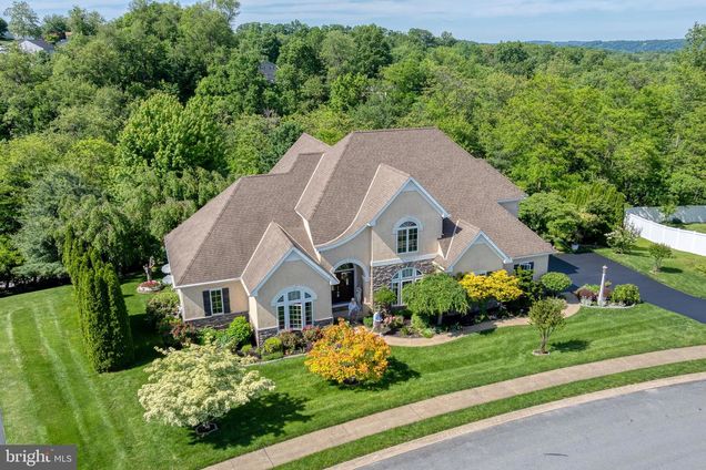 105 Livia Lane