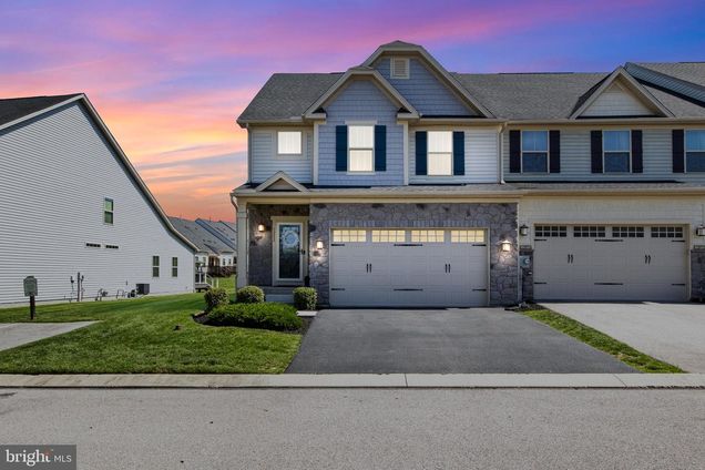 1202 Fieldbrook Circle Unit 20 YORK, PA Townhouse Sold - Photo 1 of 57. Opens carousel modal
