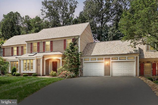 2064 Rosewood Lane