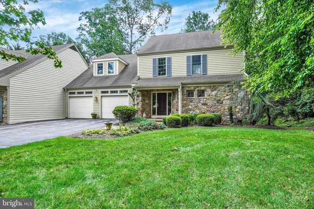 2086 Rosewood Lane