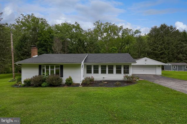 125 Meadow Road YORK, PA House Active - Photo 1 of 38. Opens carousel modal