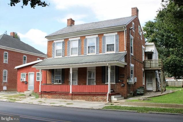 648 Broadway Unit E HANOVER, PA House Active - Photo 1 of 1. Opens carousel modal