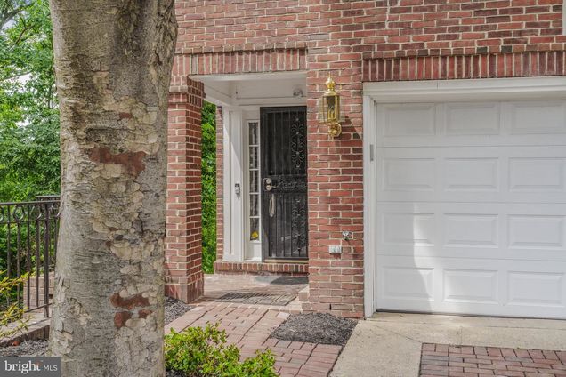 2221 N Oak Court ARLINGTON, VA Townhouse Sold - Photo 1 of 64. Opens carousel modal