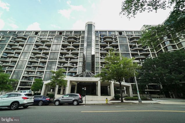 1530 Key Boulevard Unit 304 ARLINGTON, VA Condo Sold - Photo 1 of 27. Opens carousel modal