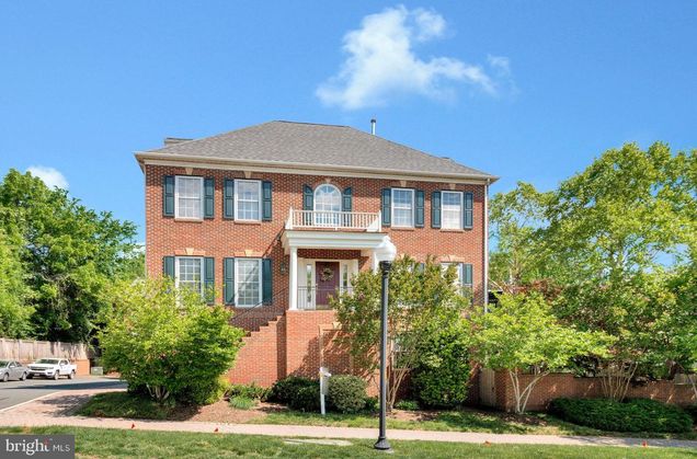 6531 Washington Boulevard ARLINGTON, VA Townhouse Sold - Photo 1 of 40. Opens carousel modal