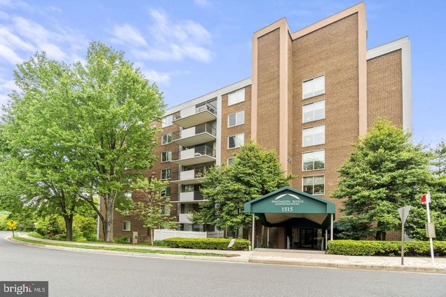 1515 S Arlington Ridge Road Unit 603