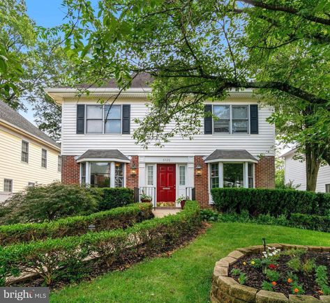5720 5th Street S ARLINGTON, VA House Active - Photo 1 of 51. Opens carousel modal