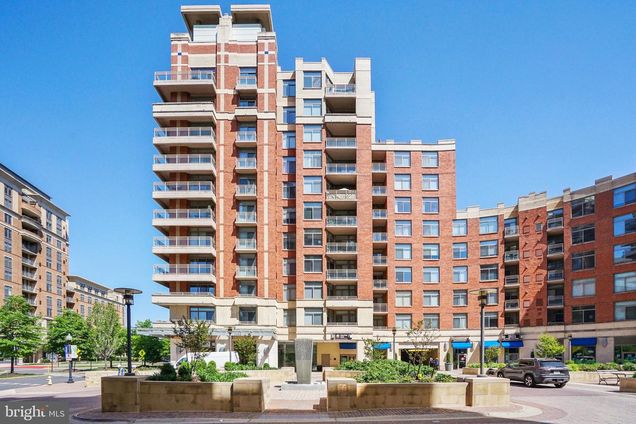 3600 S Glebe Road Unit 613W ARLINGTON, VA Condo Active - Photo 1 of 36. Opens carousel modal