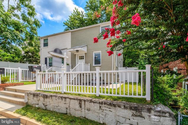 3617 S Four Mile Run Drive ARLINGTON, VA Townhouse Active - Photo 1 of 42. Opens carousel modal
