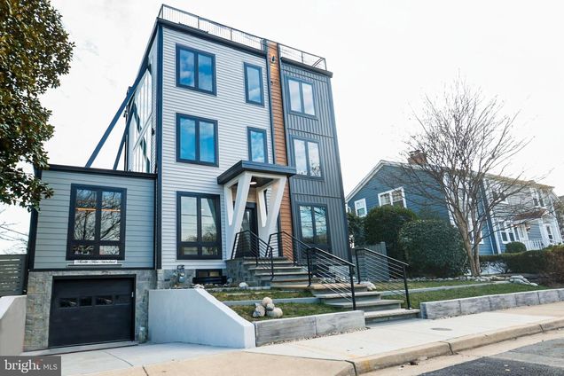 3500 7th Street N