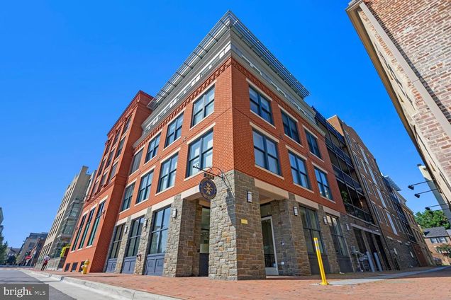 225 Strand Street Unit 202 ALEXANDRIA, VA Condo Sold - Photo 1 of 25. Opens carousel modal