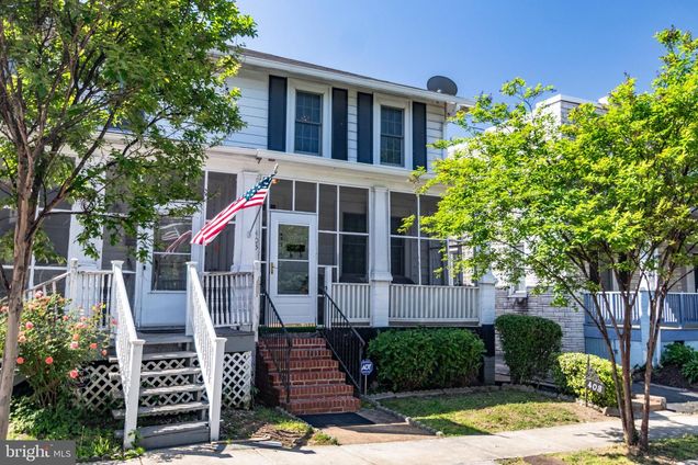 403 Hume Avenue ALEXANDRIA, VA Townhouse Sold - Photo 1 of 18. Opens carousel modal