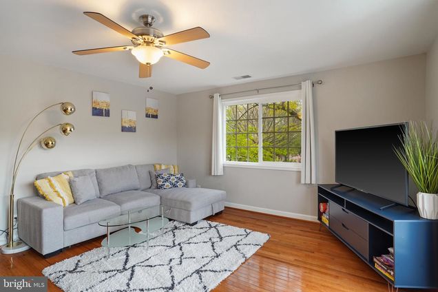 Parkside At Alexandria - 1401 N Van Dorn Street Unit A ALEXANDRIA, VA Townhouse Active - Photo 1 of 20. Opens carousel modal