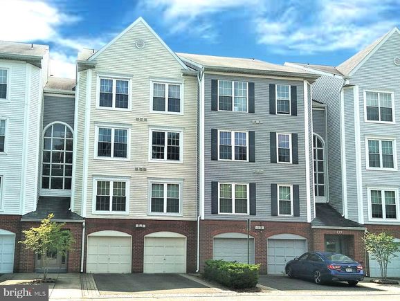 Hillwood - 273 S Pickett Street Unit 201 ALEXANDRIA, VA Apartment Active - Photo 1 of 29. Opens carousel modal