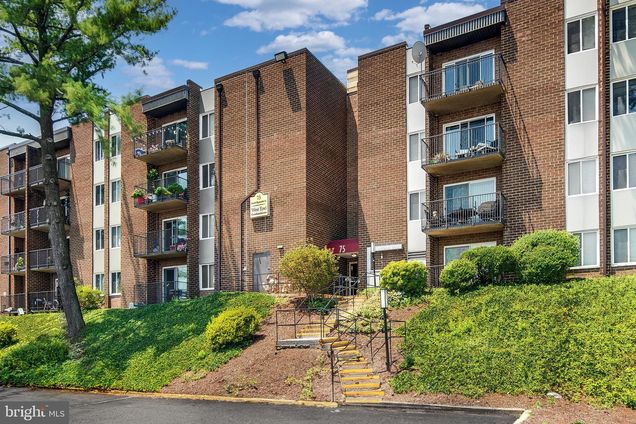 75 S Reynolds Street Unit 101 ALEXANDRIA, VA Condo Active - Photo 1 of 42. Opens carousel modal