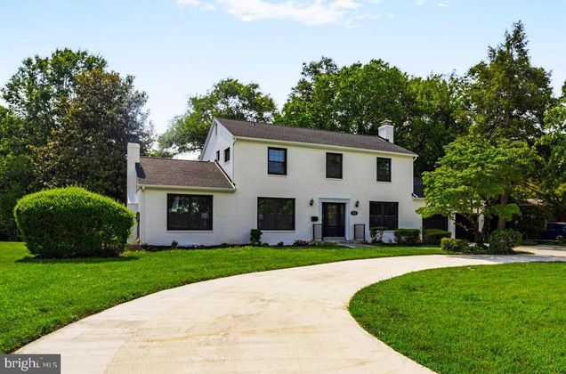 520 N Quaker Lane
