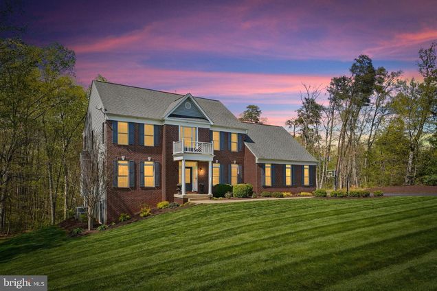 19254 Mabel Court
