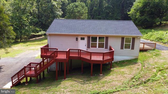 1032 Deal Place AMISSVILLE, VA House Active - Photo 1 of 64. Opens carousel modal