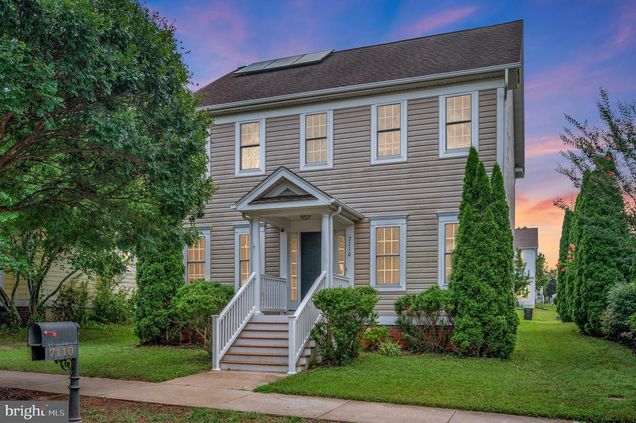 7110 Conway Place RUTHER GLEN, VA House Active - Photo 1 of 37. Opens carousel modal